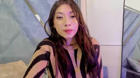 Snapshot of laurynandnarem chatting on March 2026 05:46:02 AM Laury and Narem online show from March 2026 05:46:02 AM