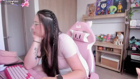          online show from April 2026 04:18:01 PM