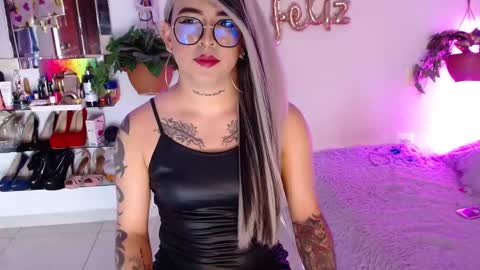 Cristina online show from December 2025 11:43:01 PM