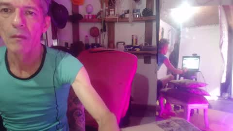 Laye19 online show from January 2025 01:58:01 PM