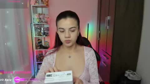 Layla online show from November 2025 02:28:02 PM