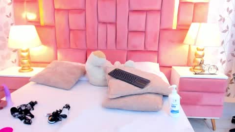 Lau online show from April 2026 09:39:33 PM