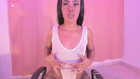 Snapshot of laylacarteer chatting on December 2025 05:52:01 PM LAYLA online show from December 2025 05:52:01 PM