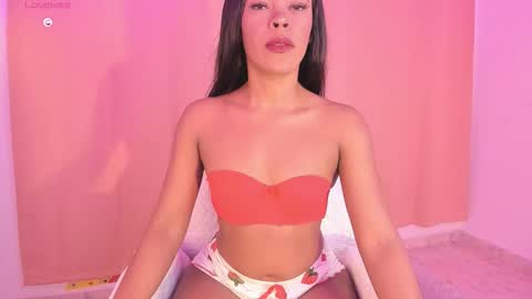 Snapshot of laylacarteer chatting on February 2026 05:00:02 PM LAYLA online show from February 2026 05:00:02 PM