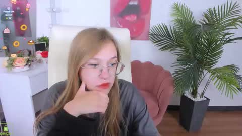 layriantavee online show from September 2025 06:14:01 AM