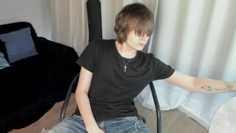 Alex online show from April 2026 01:17:01 AM