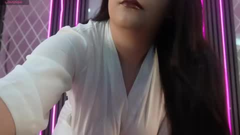 leahbliss online show from May 2026 10:11:02 AM