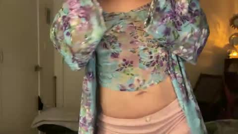 Leah Sparkles online show from February 2026 05:15:01 AM