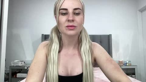 Leanna online show from March 2025 07:42:02 AM