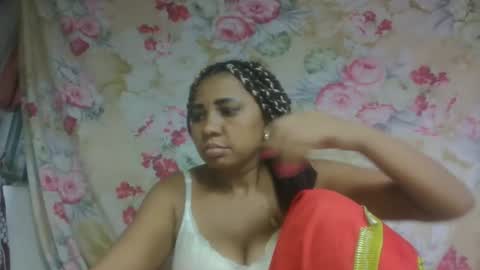 leatiana online show from April 2026 06:09:01 PM