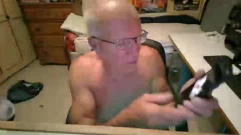 leezimmerman200 online show from May 2026 06:09:01 AM