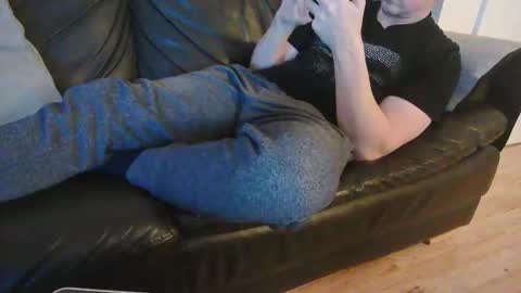 UK lover online show from March 2026 01:07:02 AM