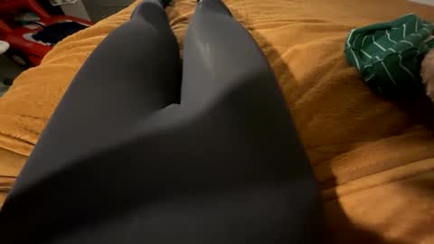 leggingslover7 online show from February 2025 06:35:01 PM