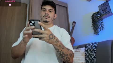 Alejandro online show from June 2026 12:33:01 PM