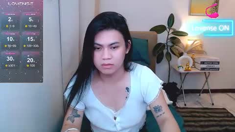 Snapshot of leighcortesi chatting on June 2026 03:11:02 PM Cailey online show from June 2026 03:11:02 PM