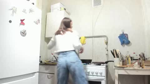 leila_bambi_ online show from March 2026 02:55:02 PM