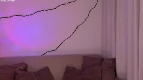 Snapshot of leilalafleur_ chatting on June 2026 06:07:01 AM leilalafleur_ online show from June 2026 06:07:01 AM