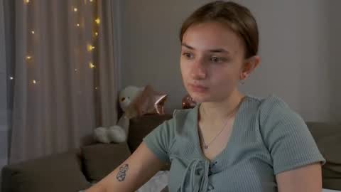 Lelia online show from June 2026 10:24:02 PM