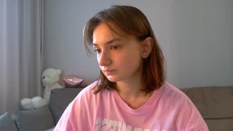 Lelia online show from July 2026 02:40:01 AM