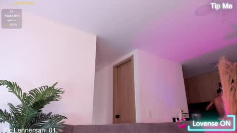 Lenner INDEPENDENT MODEL online show from March 2025 12:09:01 PM