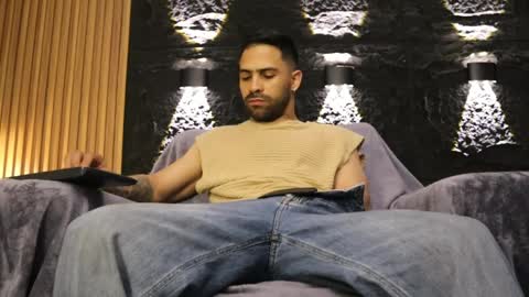 Leo  Diaz online show from April 2026 12:37:02 AM