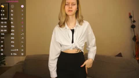 Hello Im Roxy Im just starting my journey here so lets get acquainted online show from February 2026 07:21:02 PM