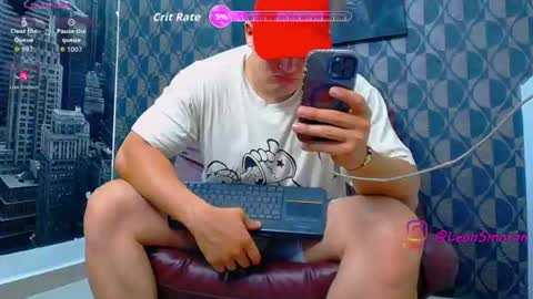 Snapshot of leon_ssmoron chatting on July 2026 12:45:01 AM Leon Smoron online show from July 2026 12:45:01 AM