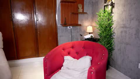 Leandro jones online show from October 2025 02:29:01 PM