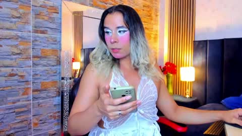 Tom Rider online show from April 2026 06:53:01 PM