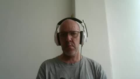 Snapshot of leonew71 chatting on April 2026 11:16:01 AM leonew71 online show from April 2026 11:16:01 AM