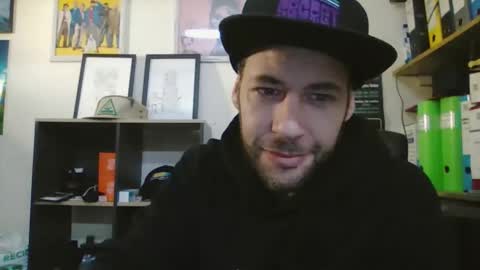 leonidascum online show from February 2026 09:27:02 AM