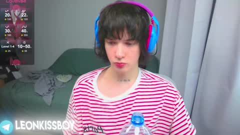 Snapshot of leonkissboy chatting on April 2026 06:53:02 PM leonkissboy online show from April 2026 06:53:02 PM