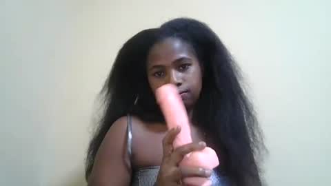 leonnetta online show from April 2026 08:39:02 PM