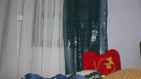 Snapshot of leonnida chatting on April 2026 07:22:01 PM leonnida online show from April 2026 07:22:01 PM