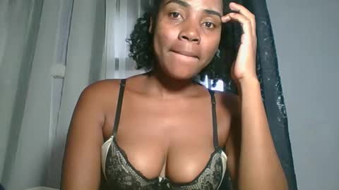 Snapshot of leonnida chatting on April 2026 09:39:01 AM leonnida online show from April 2026 09:39:01 AM