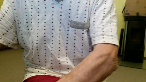 leotia online show from July 2026 09:11:01 PM