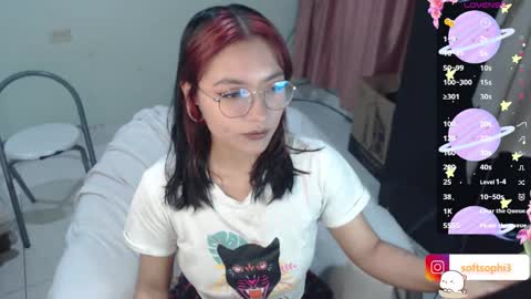 Leslie online show from November 2025 02:02:02 AM