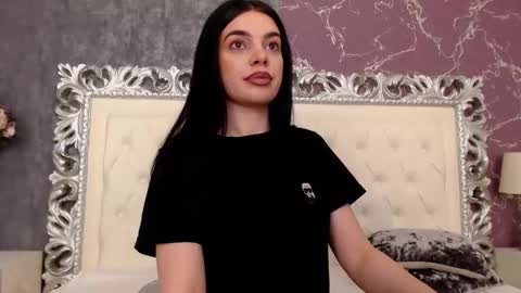 Snapshot of lexi__vicious chatting on January 2025 10:23:01 PM lexi__vicious online show from January 2025 10:23:01 PM
