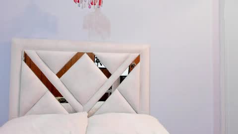 Gabrielle online show from April 2026 11:03:02 AM