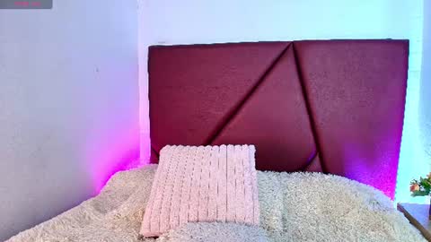 Lexi Howard  online show from July 2026 06:47:02 AM