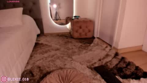 LEXIE online show from March 2026 11:35:01 PM