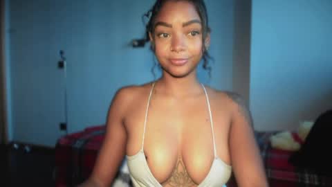 LEXY - Independent account online show from April 2026 10:17:02 AM