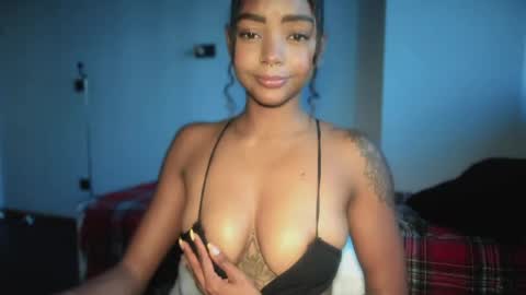 LEXY - Independent account online show from April 2026 10:03:01 AM