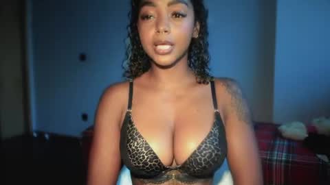LEXY - Independent account online show from July 2026 12:43:01 PM