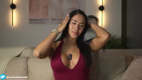 Snapshot of leyla_steel chatting on June 2026 01:30:02 AM INSTA leylasteel model online show from June 2026 01:30:02 AM