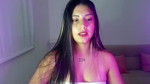 Lia  online show from July 2026 12:35:01 AM
