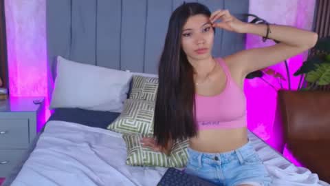 Snapshot of lia_banksgb chatting on February 2025 02:09:02 AM Maria Jose Lujan online show from February 2025 02:09:02 AM