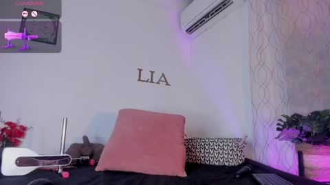 Lia Jhonson online show from March 2026 11:27:01 AM