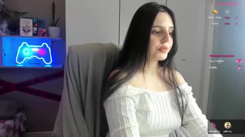 Lia online show from November 2025 02:37:02 PM