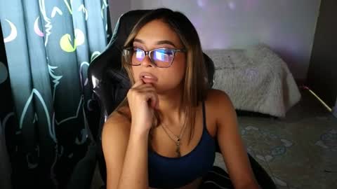lia_varel online show from July 2026 09:30:01 PM